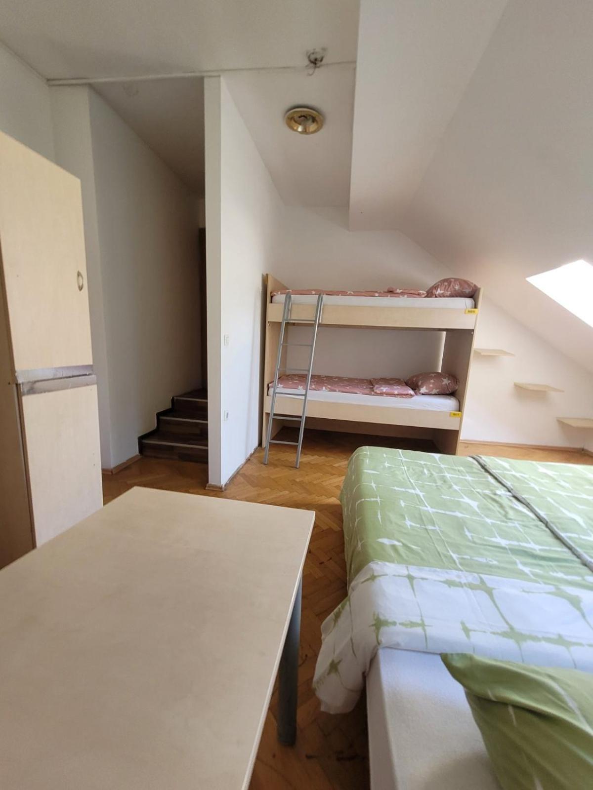 Ana Hostel Ljubljana Luaran gambar