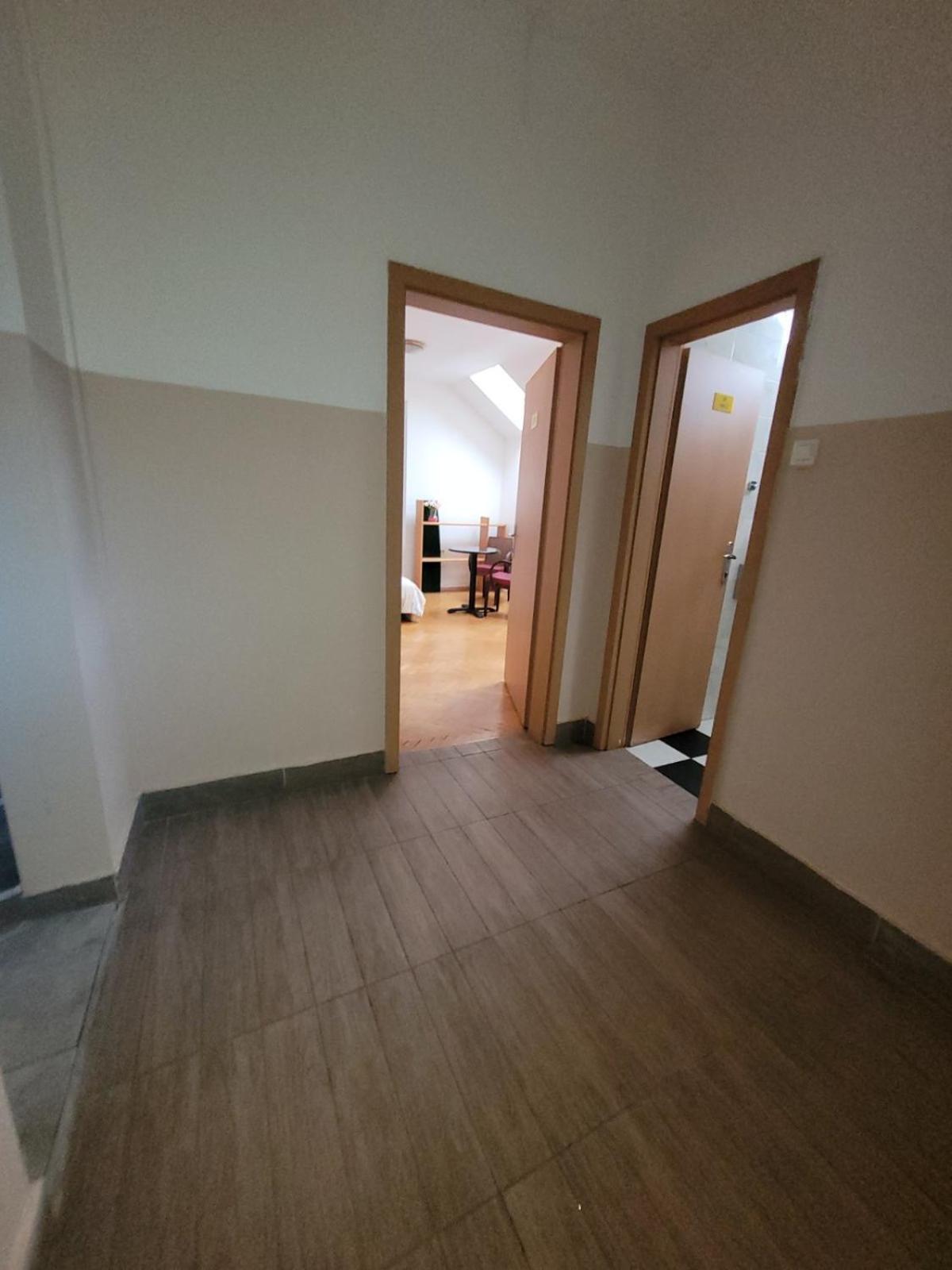 Ana Hostel Ljubljana Luaran gambar